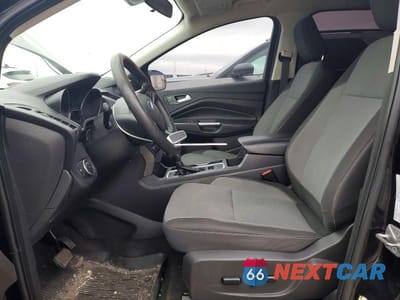 Zdjęcie 7 z 13 samochodu: 2019 FORD ESCAPE SE VIN:1FMCU0GDXKUB99771 - miniatura
