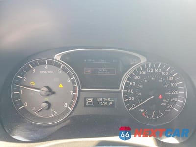 Zdjęcie 9 z 14 samochodu: 2014 NISSAN PATHFINDER S VIN:5N1AR2MM4EC628101 - miniatura