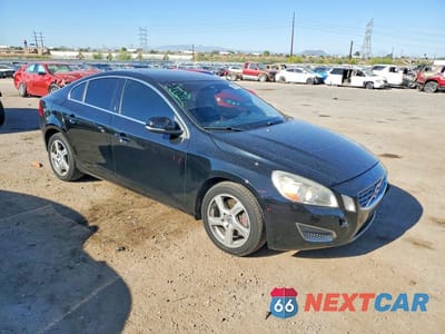 Czwarte zdjęcie samochodu z boku: 2013 VOLVO S60 T5 VIN:YV1612FH2D2221118 - miniatura