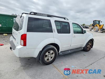 Trzecie zdjęcie samochodu z tyłu: 2006 NISSAN PATHFINDER S VIN:5N1AR18U26C600299 - miniatura
