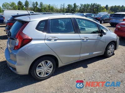 Trzecie zdjęcie samochodu z tyłu: 2020 HONDA FIT LX VIN:3HGGK5H47LM726101 - miniatura