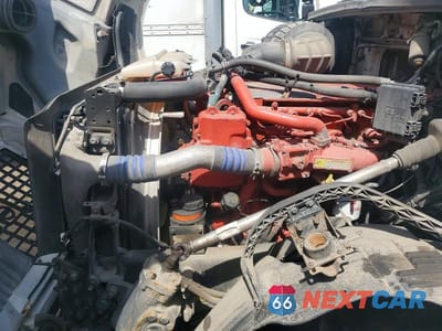 Zdjęcie 7 z 10 samochodu: 2016 VOLVO VN VNL - SEMI TRUCK VIN:4V4NC9TH8GN965709 - miniatura