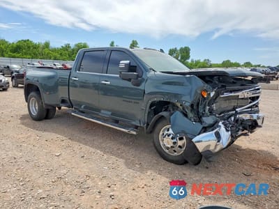 Czwarte zdjęcie samochodu z boku: 2025 CHEVROLET SILVERADO K3500 LTZ VIN:1GC4KUEY0SF198788 - miniatura