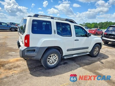 Trzecie zdjęcie samochodu z tyłu: 2015 NISSAN XTERRA S VIN:5N1AN0NU0FN653341 - miniatura