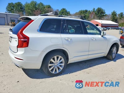 Trzecie zdjęcie samochodu z tyłu: 2016 VOLVO XC90 T6 VIN:YV4A22PK5G1058379 - miniatura