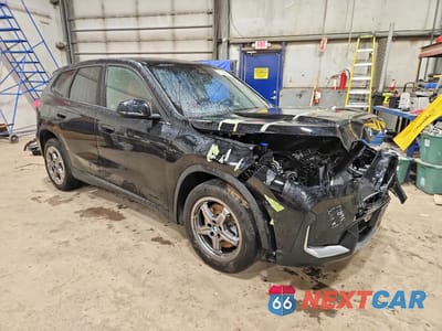 Czwarte zdjęcie samochodu z boku: 2025 BMW X1 XDRIVE28I VIN:WBX73EF03S5318200 - miniatura