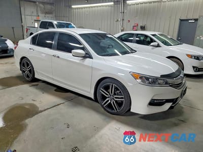 Czwarte zdjęcie samochodu z boku: 2017 HONDA ACCORD SPORT VIN:1HGCR2F65HA183364 - miniatura