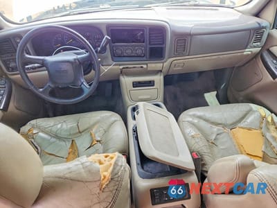 Zdjęcie 8 z 12 samochodu: 2001 GMC YUKON XL K1500 VIN:3GKFK16T61G252476 - miniatura