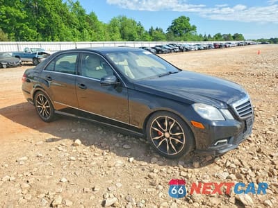 Czwarte zdjęcie samochodu z boku: 2011 MERCEDES-BENZ E 350 4MATIC VIN:WDDHF8HB5BA504598 - miniatura