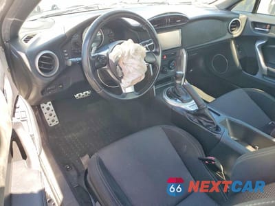 Zdjęcie 8 z 12 samochodu: 2017 TOYOTA 86 BASE VIN:JF1ZNAA14H8711435 - miniatura