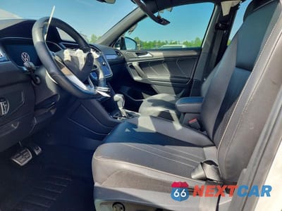 Zdjęcie 7 z 13 samochodu: 2022 VOLKSWAGEN TIGUAN SE R-LINE BLACK VIN:3VVCB7AX3NM027789 - miniatura