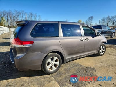 Trzecie zdjęcie samochodu z tyłu: 2013 TOYOTA SIENNA L 7-PASSENGER VIN:5TDZK3DC7DS372641 - miniatura