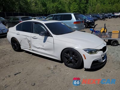 Czwarte zdjęcie samochodu z boku: 2017 BMW 340 XI VIN:WBA8B7G51HNU37461 - miniatura