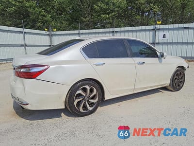 Trzecie zdjęcie samochodu z tyłu: 2017 HONDA ACCORD EX VIN:1HGCR2F73HA064432 - miniatura