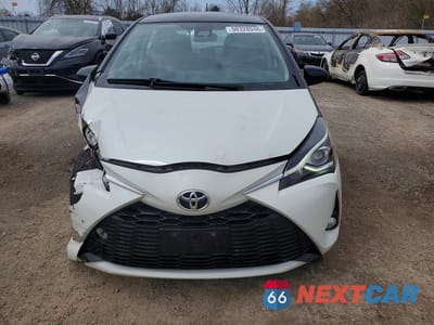 Piąte zdjęcie samochodu w środku: 2018 TOYOTA YARIS 5-DOOR L VIN:VNKKTUD37JA088494 - miniatura