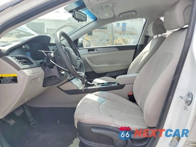 Zdjęcie 7 z 12 samochodu: 2016 HYUNDAI SONATA SE VIN:5NPE24AF1GH426139 - miniatura