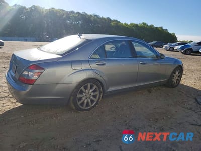 Trzecie zdjęcie samochodu z tyłu: 2008 MERCEDES-BENZ S 550 VIN:WDDNG71X38A172914 - miniatura