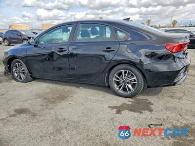 Drugie zdjęcie samochodu z przodu: 2023 KIA FORTE LXS VIN:3KPF24AD6PE662907 - miniatura