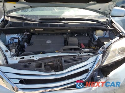 Zdjęcie 12 z 12 samochodu: 2016 TOYOTA SIENNA LE 8-PASSENGER VIN:5TDKK3DC3GS692481 - miniatura