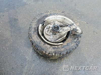 Zdjęcie 13 z 14 samochodu: 2021 CHEVROLET SUBURBAN K1500 LT VIN:1GNSKCKT5MR376343 - miniatura