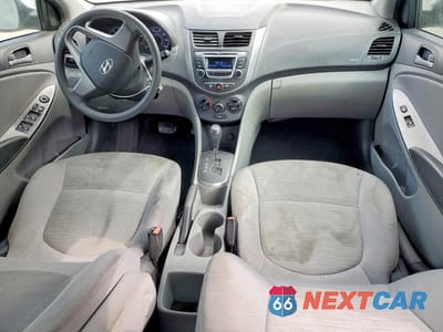 Zdjęcie 8 z 12 samochodu: 2017 HYUNDAI ACCENT SE VIN:KMHCT4AE0HU242471 - miniatura
