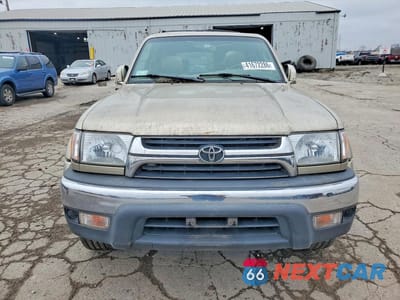 Piąte zdjęcie samochodu w środku: 2001 TOYOTA 4RUNNER SR5 VIN:JT3HN86R910346157 - miniatura