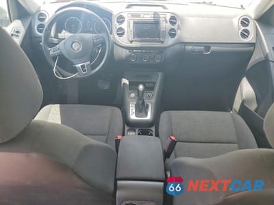 Zdjęcie 8 z 13 samochodu: 2018 VOLKSWAGEN TIGUAN LIMITED VIN:WVGBV7AX6JK000164 - miniatura