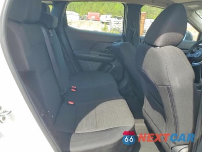 Zdjęcie 10 z 12 samochodu: 2025 NISSAN KICKS S VIN:3N8AP6BA2SL396032 - miniatura