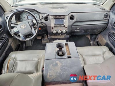 Zdjęcie 8 z 11 samochodu: 2015 TOYOTA TUNDRA SR VIN:5TFRM5F14FX085000 - miniatura