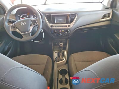 Zdjęcie 8 z 12 samochodu: 2019 HYUNDAI ACCENT SE VIN:3KPC24A35KE050782 - miniatura