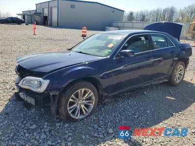 2016 CHRYSLER 300 LIMITED 2C3CCAAG5GH295628 - główne zdjęcie licytacji z USA - miniatura