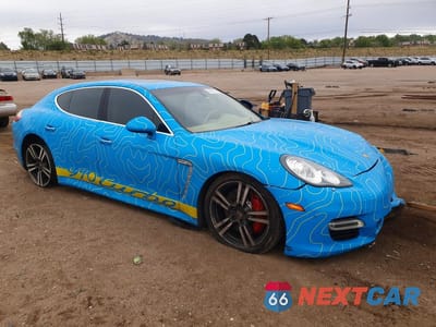 Czwarte zdjęcie samochodu z boku: 2011 PORSCHE PANAMERA TURBO VIN:WP0AC2A71BL091137 - miniatura