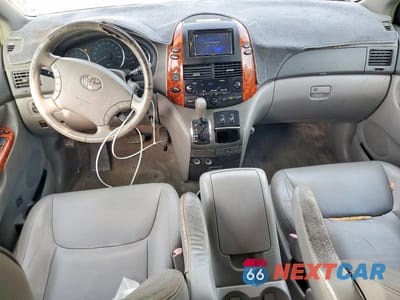 Zdjęcie 8 z 12 samochodu: 2007 TOYOTA SIENNA XLE 7-PASSENGER VIN:5TDBK22C67S008309 - miniatura
