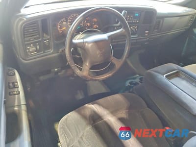 Zdjęcie 8 z 12 samochodu: 2001 CHEVROLET SILVERADO C1500 VIN:2GCEC19T611249974 - miniatura