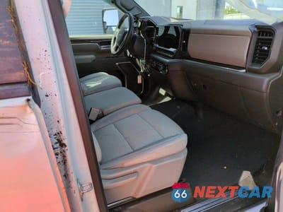 Piąte zdjęcie samochodu w środku: 2025 CHEVROLET SILVERADO K2500 HEAVY DUTY LT VIN:1GC1KNEY2SF330863 - miniatura