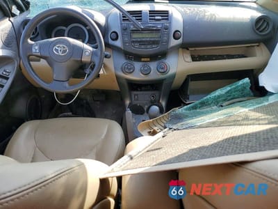 Zdjęcie 8 z 13 samochodu: 2011 TOYOTA RAV4 BASE VIN:2T3ZF4DV5BW076282 - miniatura
