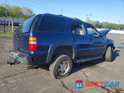 Trzecie zdjęcie samochodu z tyłu: 2002 GMC YUKON VIN:1GKEK13Z22R140036 - miniatura