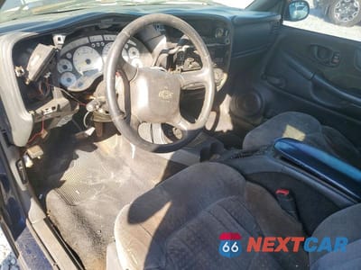 Zdjęcie 8 z 11 samochodu: 2001 CHEVROLET S TRUCK S10 VIN:1GCCS19W918182417 - miniatura
