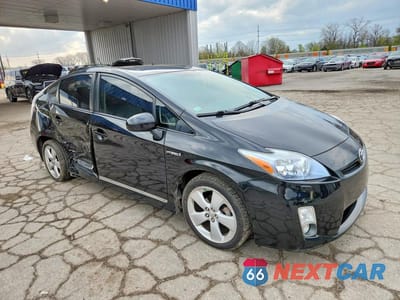 Czwarte zdjęcie samochodu z boku: 2011 TOYOTA PRIUS FIVE VIN:JTDKN3DU4B0289041 - miniatura