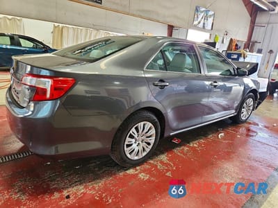 Trzecie zdjęcie samochodu z tyłu: 2012 TOYOTA CAMRY HYBRID LE VIN:4T1BD1FKXCU013729 - miniatura