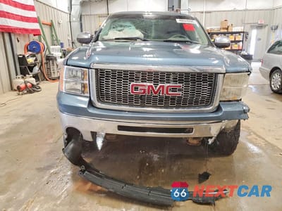 Piąte zdjęcie samochodu w środku: 2011 GMC SIERRA K1500 SLE VIN:3GTP2VE30BG389083 - miniatura