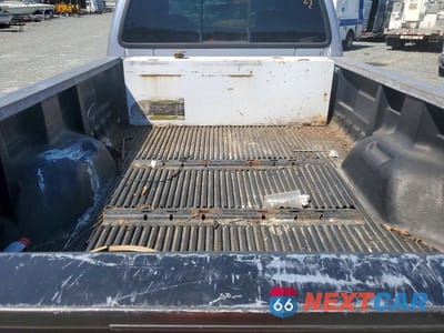 Zdjęcie 10 z 13 samochodu: 2006 FORD F350 SUPER DUTY VIN:1FTWW33P86EA91274 - miniatura