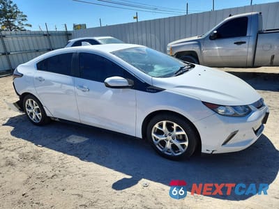 Czwarte zdjęcie samochodu z boku: 2018 CHEVROLET VOLT PREMIER VIN:1G1RD6S54JU135136 - miniatura