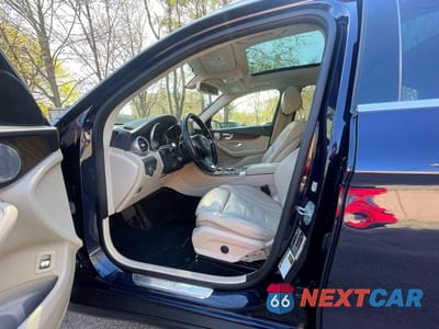 Zdjęcie 11 z 13 samochodu: 2019 MERCEDES-BENZ GLC 300 4MATIC VIN:WDC0G4KB9KV185683 - miniatura