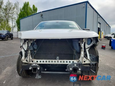 Piąte zdjęcie samochodu w środku: 2021 CHEVROLET SILVERADO C1500 VIN:3GCNWAEH2MG184531 - miniatura