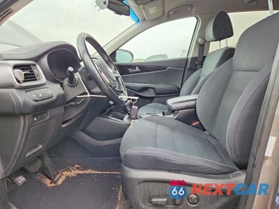 Zdjęcie 7 z 13 samochodu: 2019 KIA SORENTO LX VIN:5XYPGDA35KG436138 - miniatura