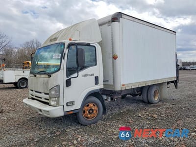 2009 ISUZU NPR DELIVERY TRUCK JALB4W16697400506 - główne zdjęcie licytacji z USA - miniatura
