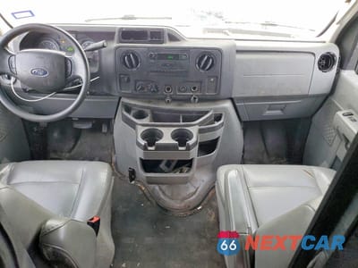 Zdjęcie 8 z 13 samochodu: 2014 FORD E250 UTILITY / SERVICE VAN VIN:1FTNE2EL9EDA47517 - miniatura