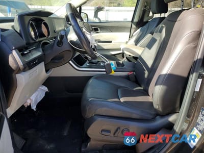 Zdjęcie 7 z 13 samochodu: 2024 KIA CARNIVAL LX VIN:KNDNB4H32R6330478 - miniatura