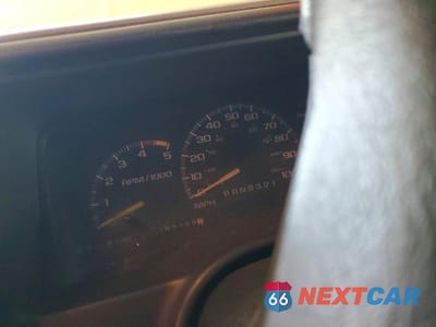 Zdjęcie 9 z 13 samochodu: 1995 GMC YUKON VIN:1GKEK13K6SJ752659 - miniatura